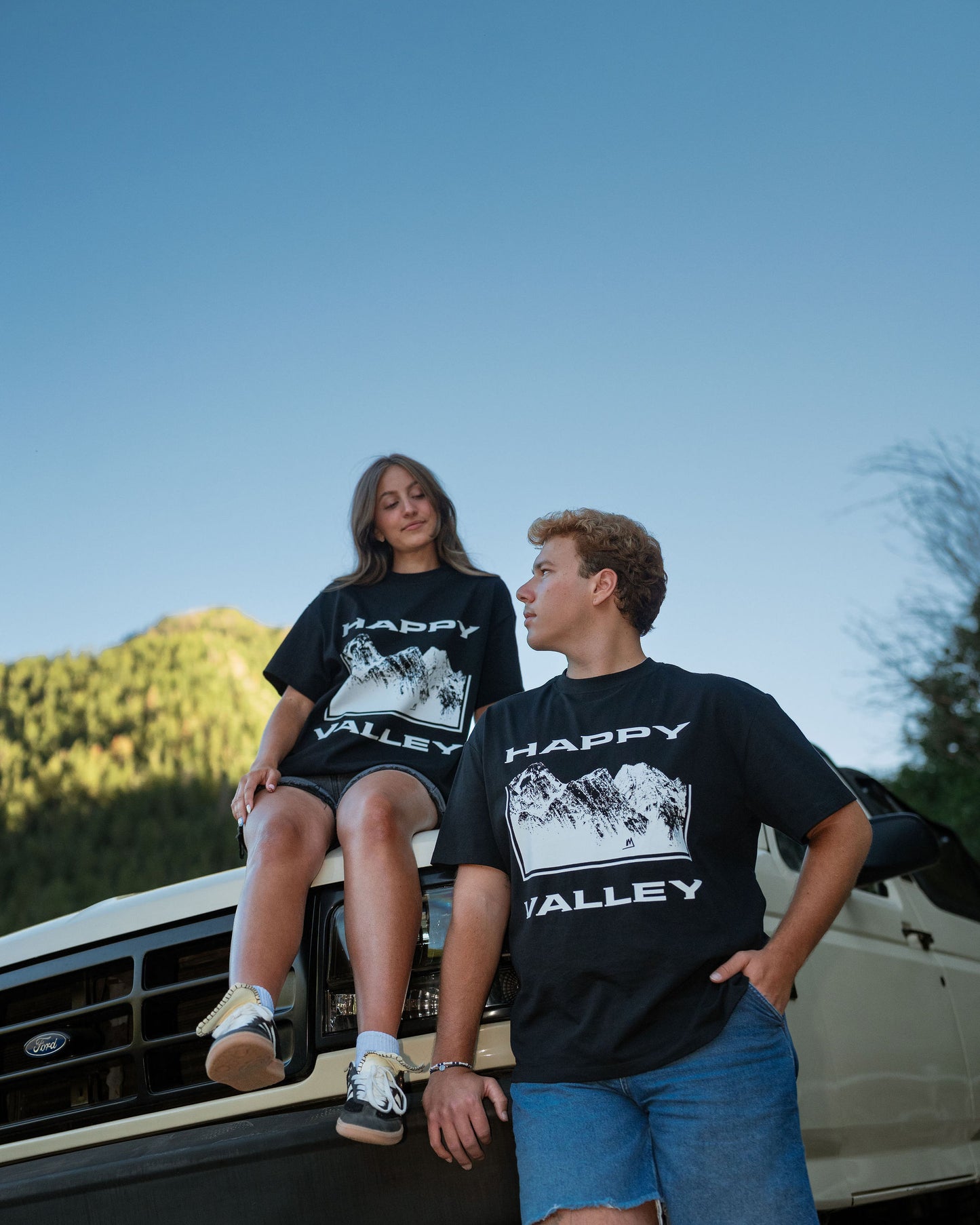 Happy Valley Oversized T-Shirt - BLACK