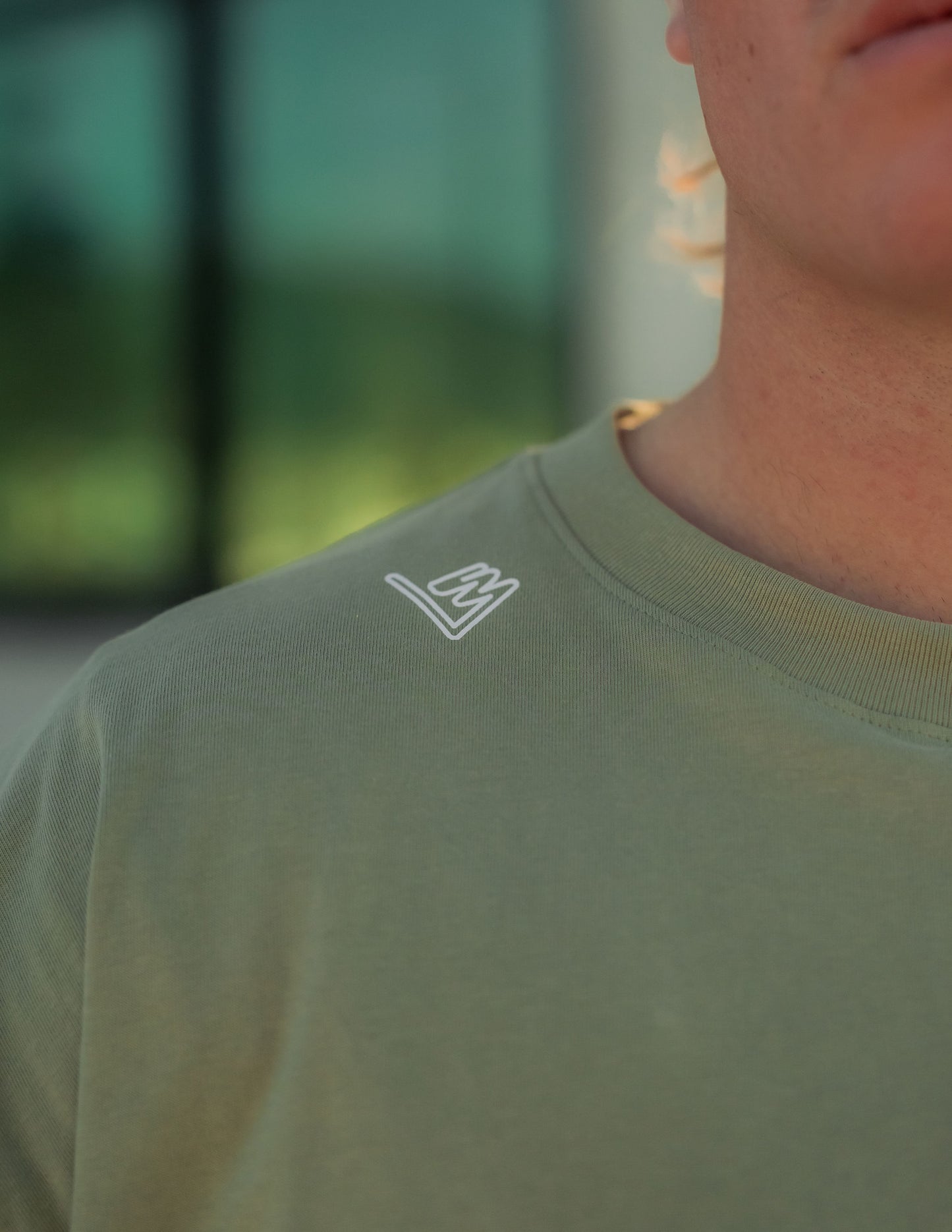 Outline Tee